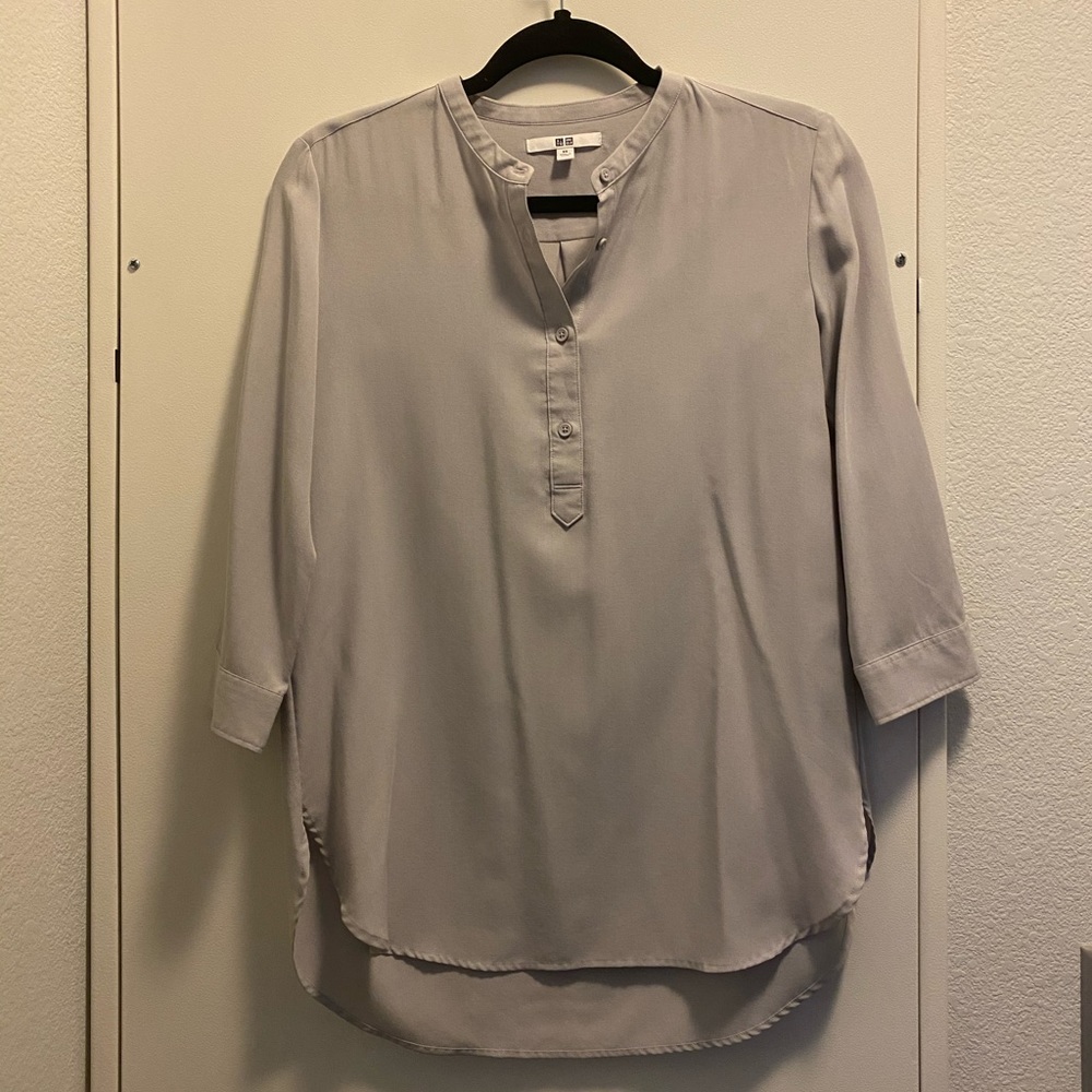 Uniqlo Grey Blouse